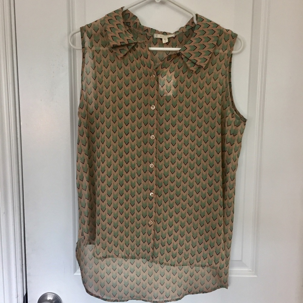 Peter Pan Collar Tan Arrow Print Tank Top